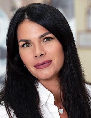 Фото сотрудника Гулова Елена Олеговна