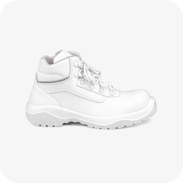 Обувь белого цвета